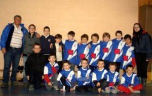 Remise des maillots par les enfants...