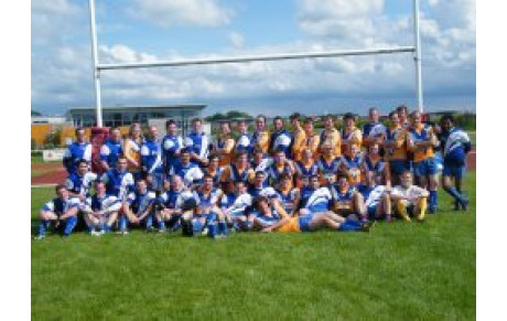 Seniors... match jeunes contre "moins" jeunes!