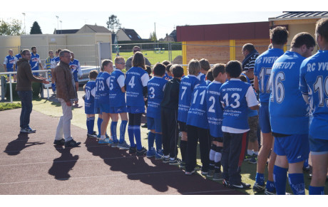 Haie d'honneur aux Seniors...