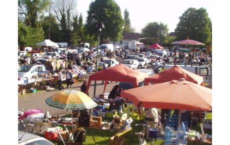 Belle fréquentation pour la foire à tout...